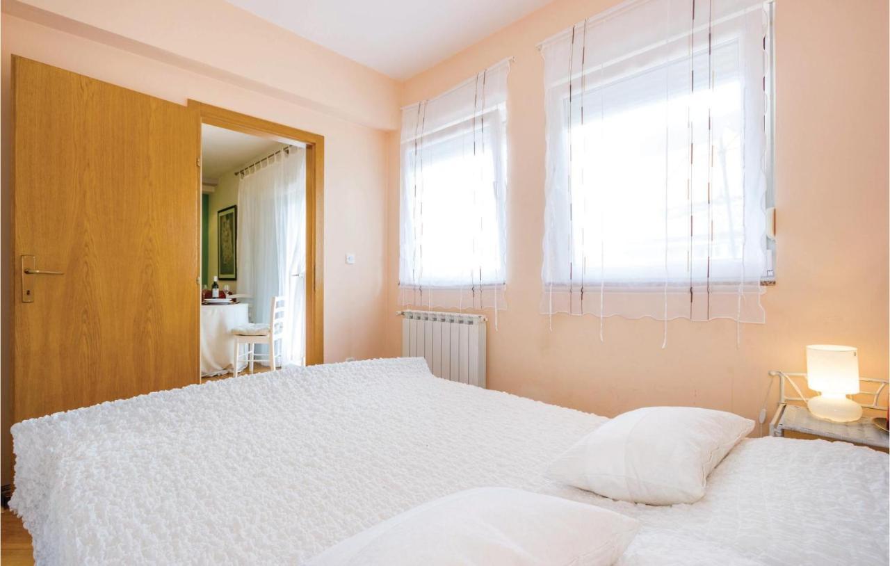 1 Bedroom Amazing Apartment In Rijeka Bagian luar foto